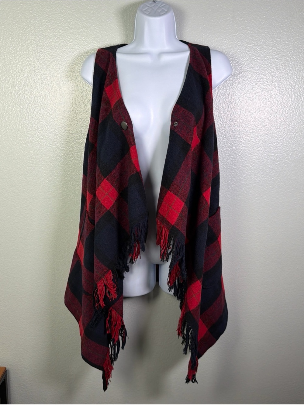 Democracy Red Blue Plaid Single Snap Button Fringe Hem Sleeveless Sweater Vest S
